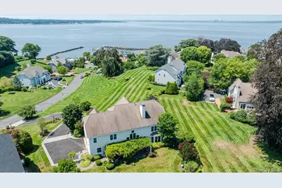 53 Pembroke Drive, Glen Cove, NY 11542 - Photo 39