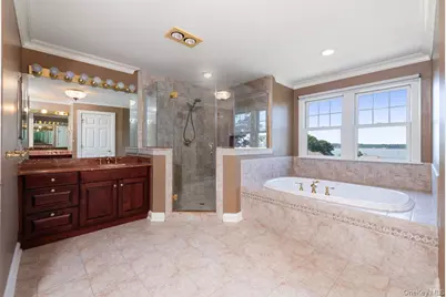 53 Pembroke Drive, Glen Cove, NY 11542 - Photo 25