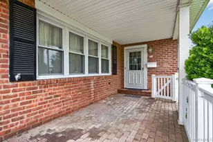 567 Pearl St, Oceanside, NY 11572 - Photo 3