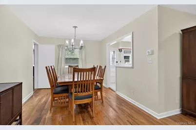 567 Pearl Street, Oceanside, NY 11572 - Photo 9