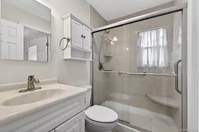 567 Pearl Street, Oceanside, NY 11572 - Photo 15
