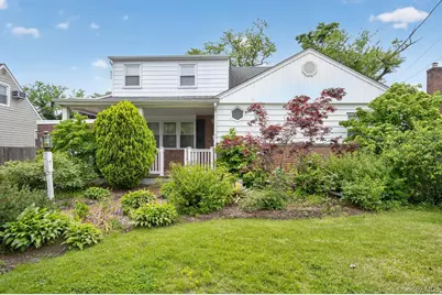 567 Pearl Street, Oceanside, NY 11572 - Photo 1