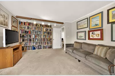 567 Pearl Street, Oceanside, NY 11572 - Photo 13