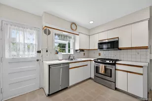 567 Pearl St, Oceanside, NY 11572 - Photo 19