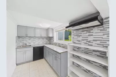 220 Nassau Boulevard, New Hyde Park, NY 11040 - Photo 29