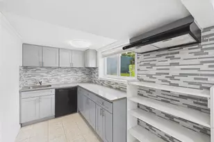 220 Nassau Blvd, New Hyde Park, NY 11040 - Photo 29