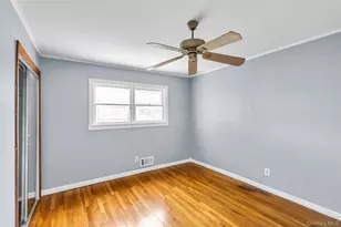 86 W 17th St, Deer Park, NY 11729 - Photo 7