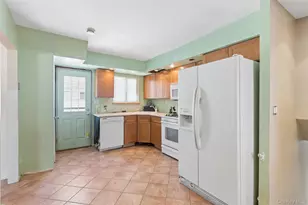 149-63 253rd St, Rosedale, NY 11422 - Photo 7