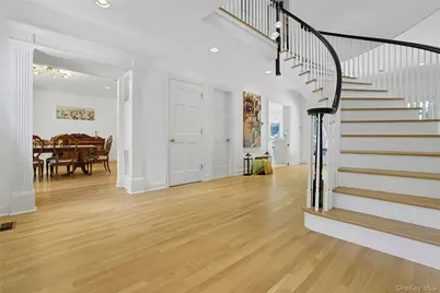 10 Hidden Oak Road, Armonk, NY 10504 - Photo 3