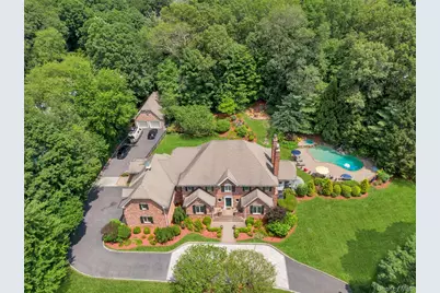 10 Hidden Oak Road, Armonk, NY 10504 - Photo 29