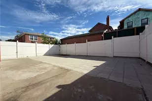 47-28 Bowne St, Flushing, NY 11355 - Photo 27