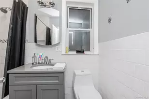 2812 Harrington Ave, Bronx, NY 10461 - Photo 3