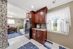 50 Ridge Ln, Levittown, NY 11756 - Photo 9