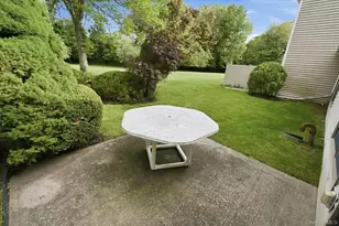 79 S Pond Ln, Smithtown, NY 11787 - Photo 25