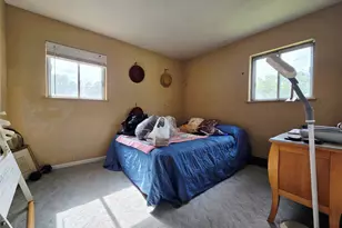 211 Babylon St, Islip Terrace, NY 11752 - Photo 7