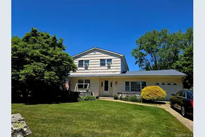 211 Babylon Street, Islip Terrace, NY 11752 - Photo 1