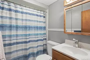 1903 Parr Lake Dr, Newburgh, NY 12550 - Photo 17