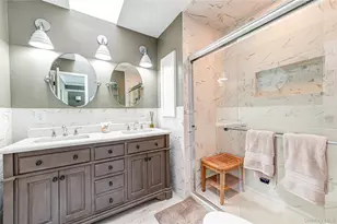 806 Sara Cir, Port Jefferson Station, NY 11776 - Photo 21