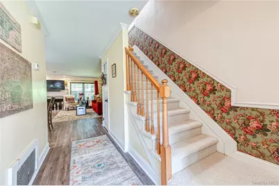806 Sara Circle, Port Jefferson Station, NY 11776 - Photo 17