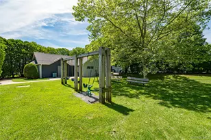 806 Sara Cir, Port Jefferson Station, NY 11776 - Photo 29