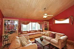 2959 Len Dr, Bellmore, NY 11710 - Photo 9