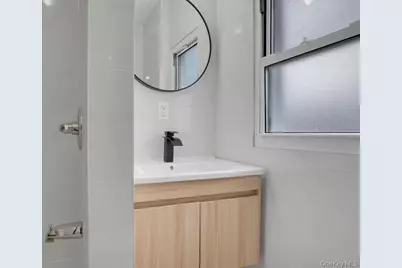 173-62 103rd Road, Jamaica, NY 11433 - Photo 11