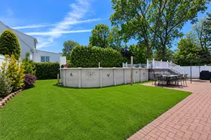413 Woodfield Rd, West Hempstead, NY 11552 - Photo 3