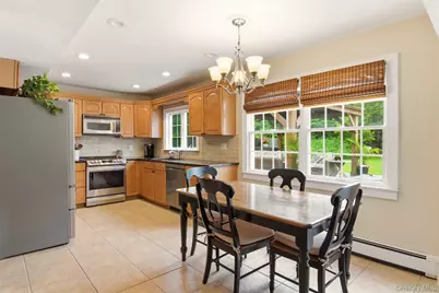 4 Blackwell Court, Stony Brook, NY 11790 - Photo 7
