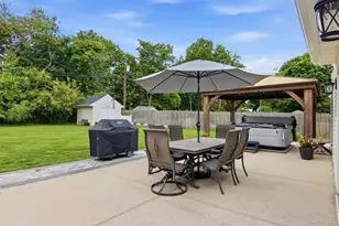 4 Blackwell Ct, Stony Brook, NY 11790 - Photo 35
