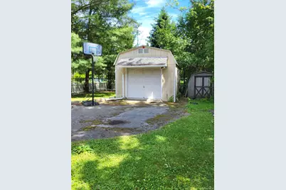 319 Wawayanda Avenue, Middletown, NY 10940 - Photo 3