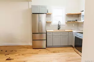 328 Columbia St, Hudson, NY 12534 - Photo 3