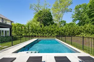 21 Lily Pond Dr, Sag Harbor, NY 11963 - Photo 3