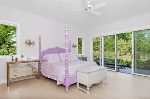 21 Lily Pond Dr, Sag Harbor, NY 11963 - Photo 15