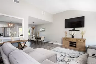 3765 Lynn Ln, Wantagh, NY 11793 - Photo 9