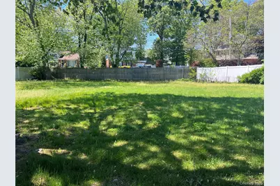 497 Maryann Lane, West Hempstead, NY 11552 - Photo 7
