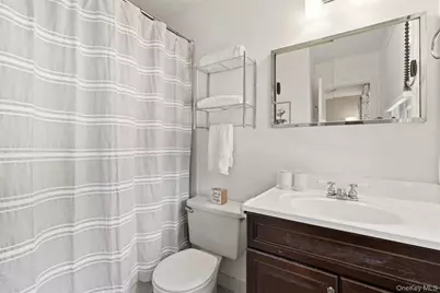 13 Pine Street, Huntington, NY 11743 - Photo 17