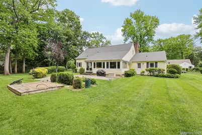 6 Berry Lane, Glen Cove, NY 11542 - Photo 21