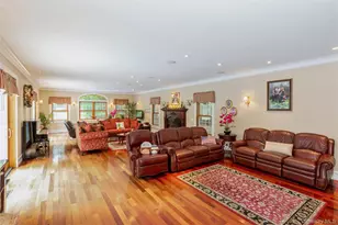 48 River Heights Dr, Smithtown, NY 11787 - Photo 11