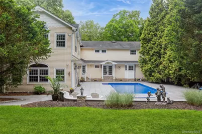 48 River Heights Drive, Smithtown, NY 11787 - Photo 39