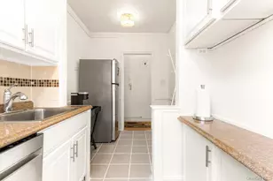 100-10 67th Rd, Forest Hills, NY 11375 - Photo 9
