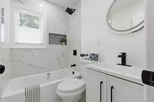 646 Macon Pl, Uniondale, NY 11553 - Photo 9