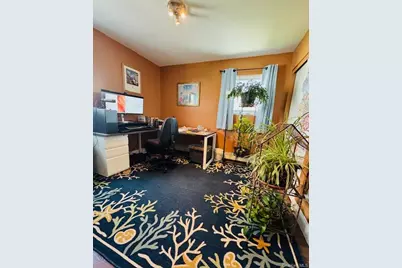 10 Schley Avenue, Lindenhurst, NY 11757 - Photo 9