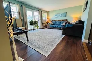 10 Schley Ave, Lindenhurst, NY 11757 - Photo 13