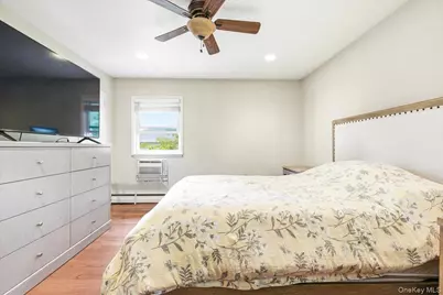 2466 New York New York Avenue, Melville, NY 11747 - Photo 29