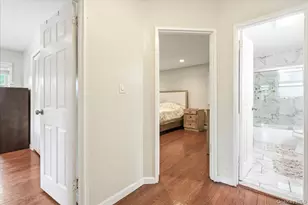 2466 New York New York Ave, Melville, NY 11747 - Photo 27