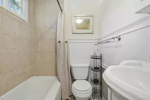 17 Pauchogue Ave, East Islip, NY 11730 - Photo 13