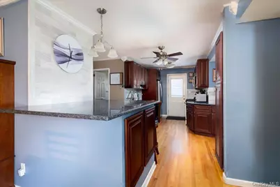 11 Adelphi Road, Hicksville, NY 11801 - Photo 9