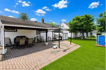 11 Adelphi Road, Hicksville, NY 11801 - Photo 23