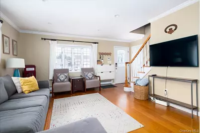 140 Euclid Avenue, Massapequa, NY 11758 - Photo 17