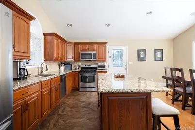 140 Euclid Avenue, Massapequa, NY 11758 - Photo 19